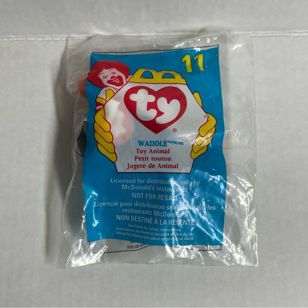 🌸$4🌸 Waddle the penguin - Ty teenie beanie baby miniature plush toy McDonald’s